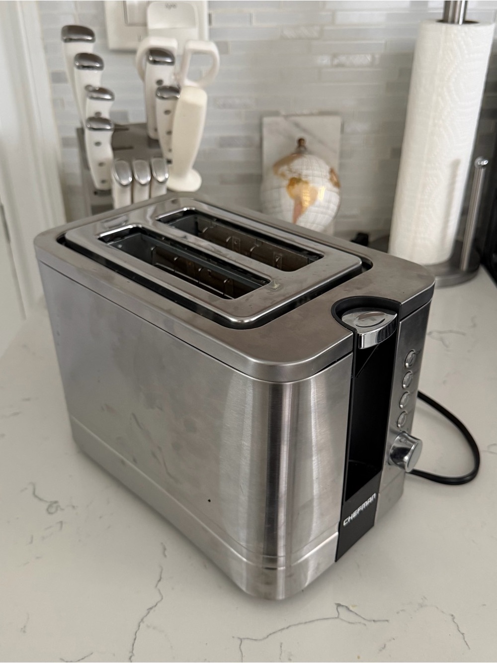 Chefman Stainless Steel 2-Slice Toaster - Silver - Picture 4 of 4